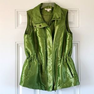 Vintage Coldwater creek size small 4-6 shiny green vest Cinch in waist